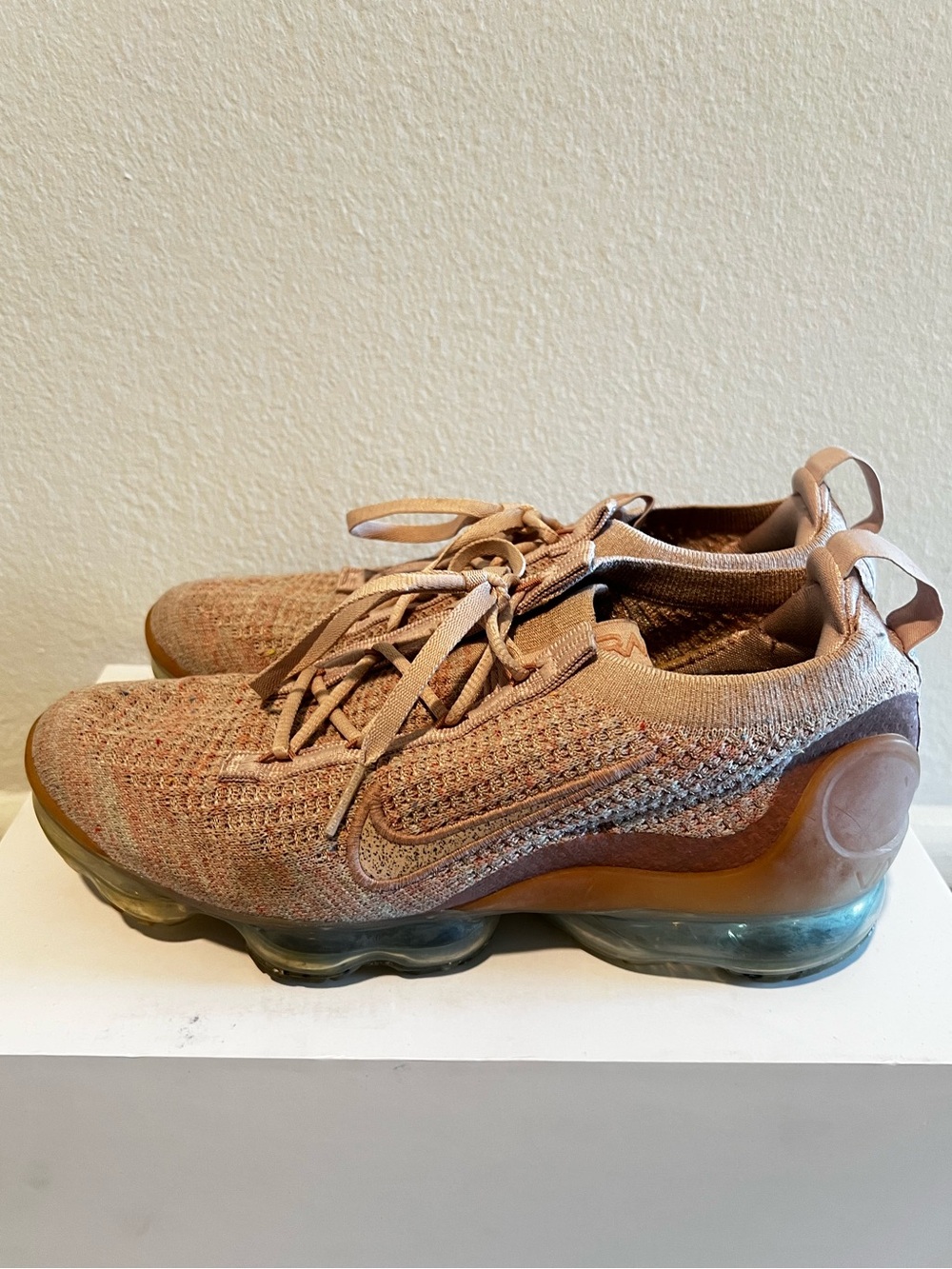 Nike women’s Air VaporMax